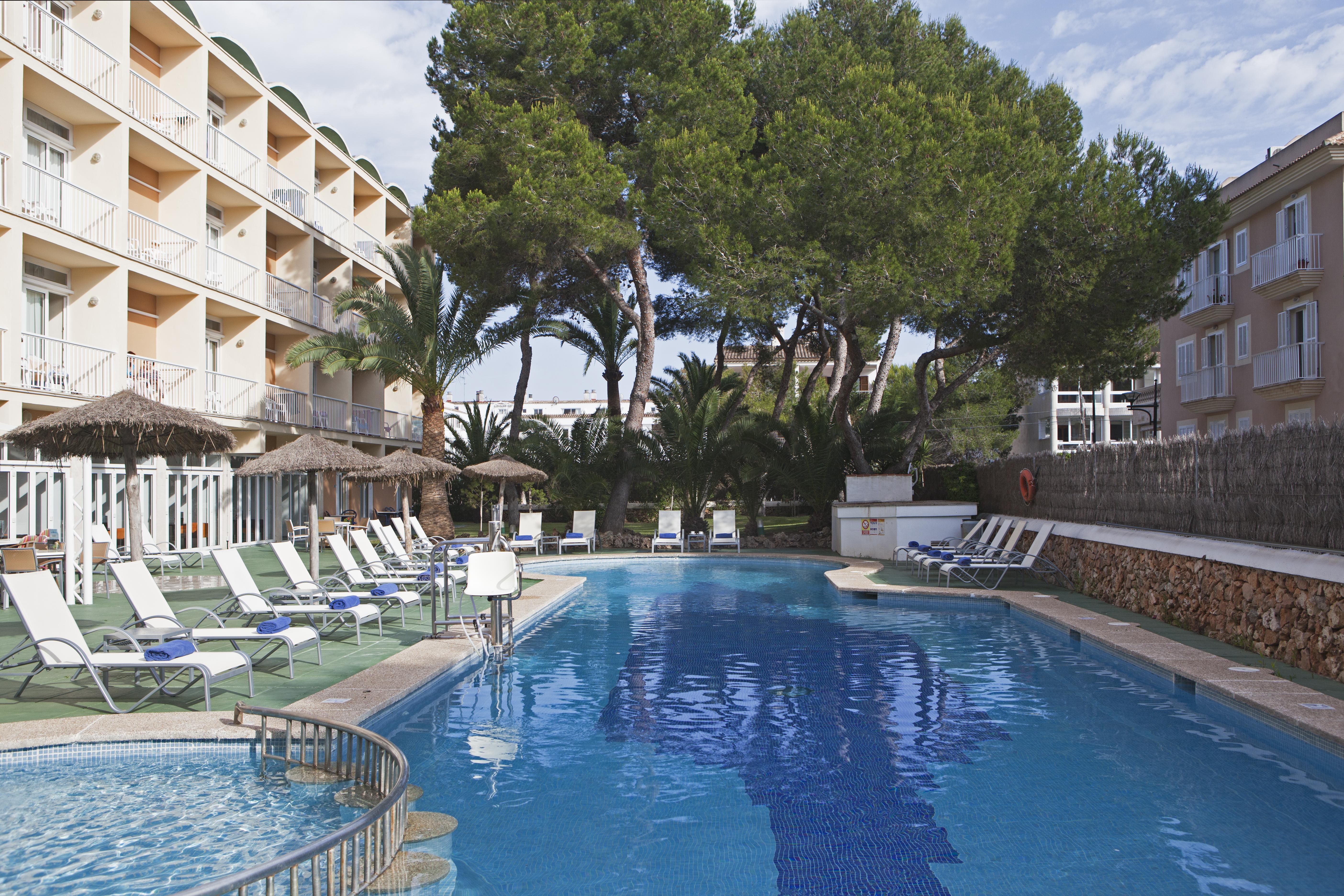 Isla De Cabrera Hotel