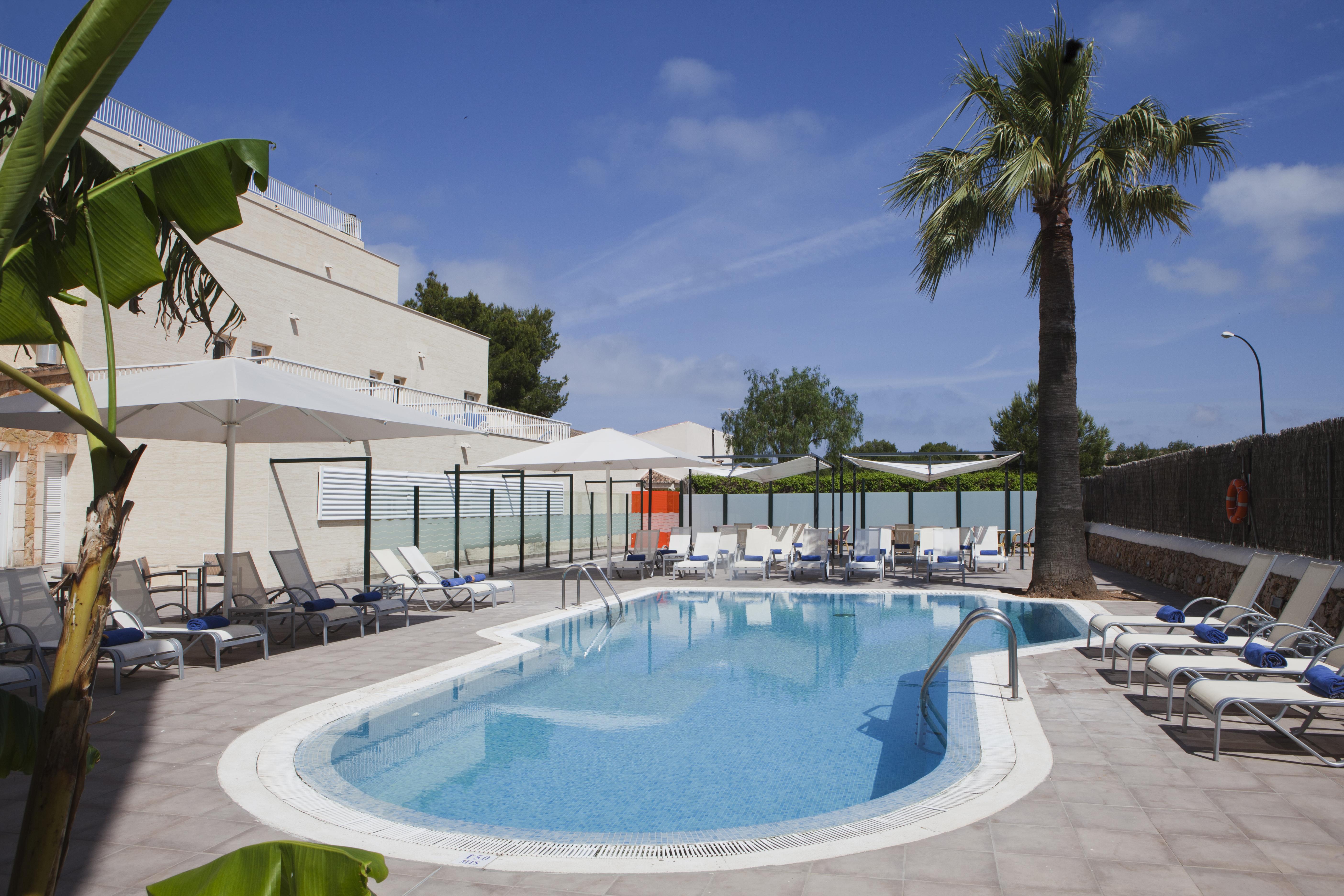 Hotel Isla De Cabrera
