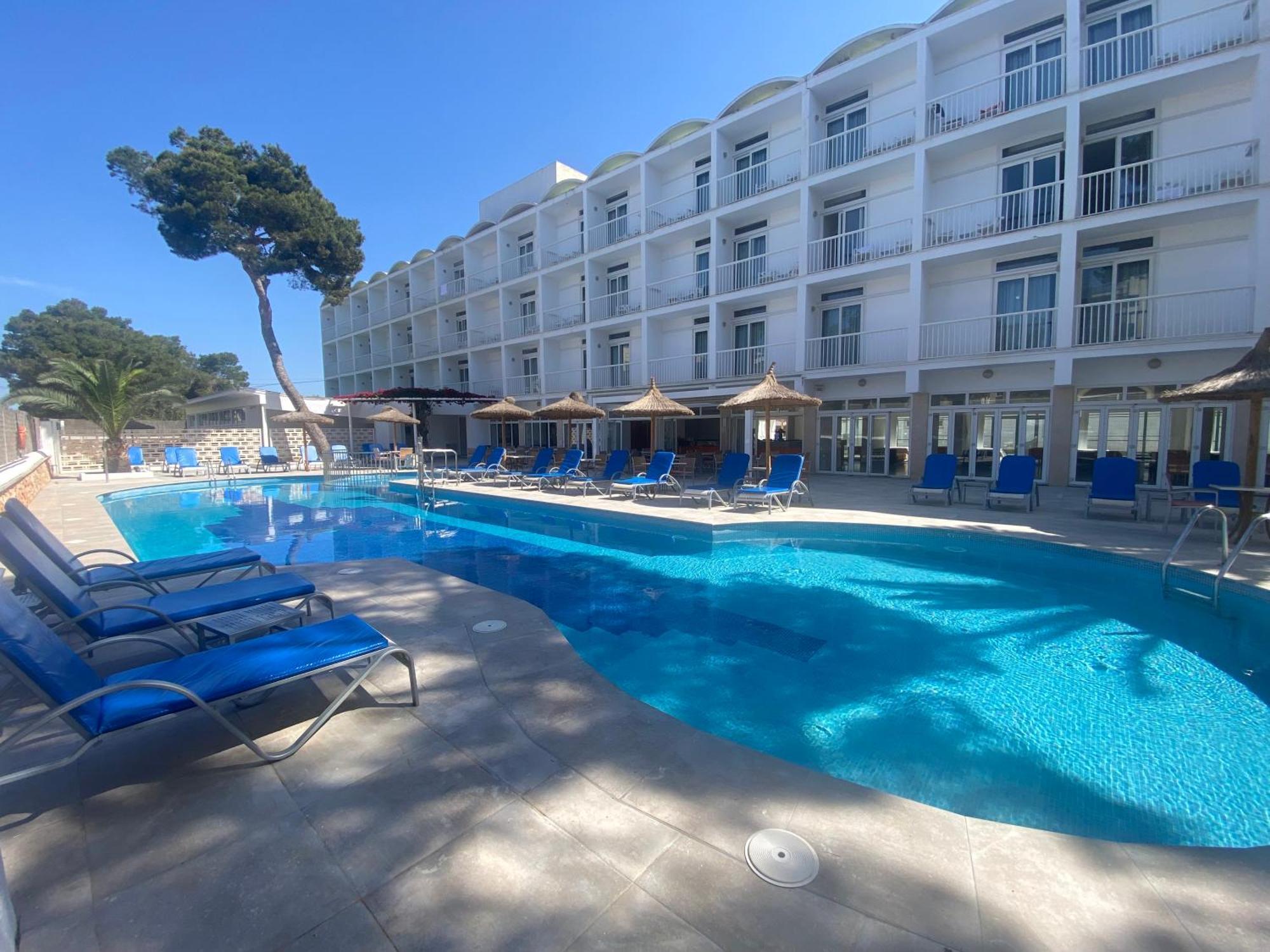 Isla De Cabrera Hotel